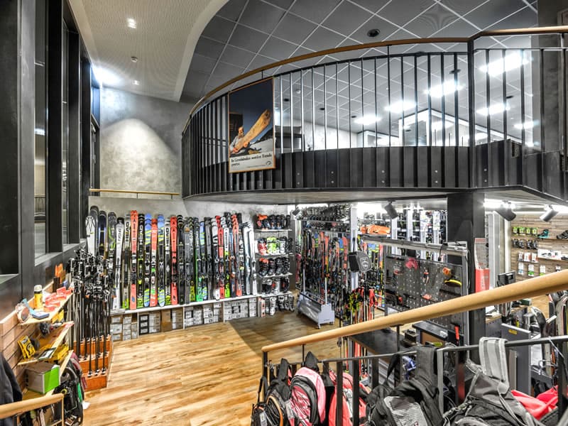 Skiverhuur winkel Gisler Sport in Oberseepromenade 2 - Valsana Hotel und Appartement, Arosa